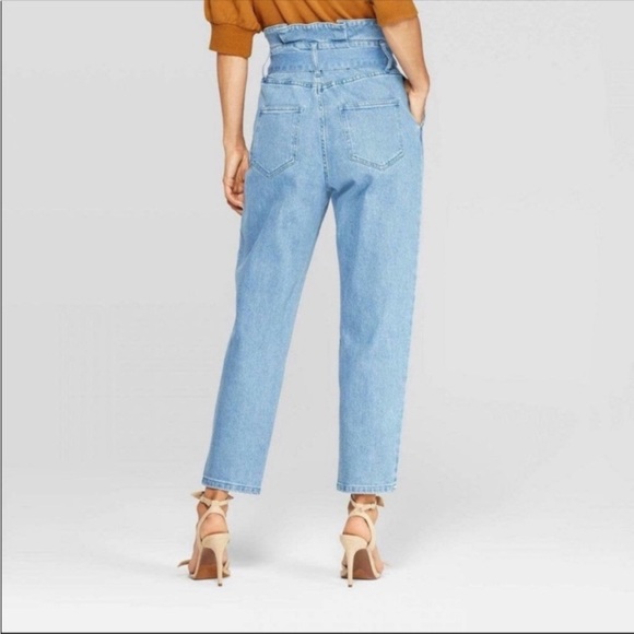 Who What Wear Paper Bag Waist Jeans Tapered Leg Tie Belt Light Wash Size 2 - Picture 2 of 5